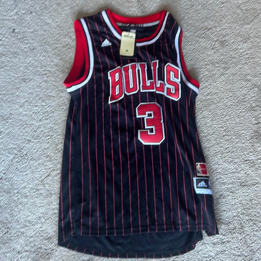 Chicago bulls wade 3 t-shirt